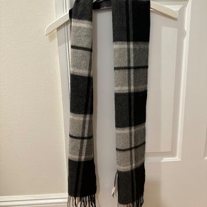 Bloomingdales Cashmere Scarf - Brand new with tags!